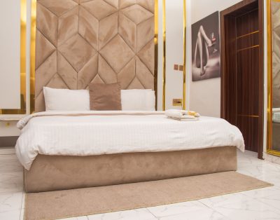 ADUKE  SUITE (Single Studio Room)