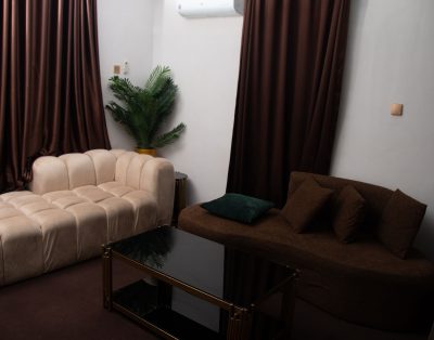 1 Bedroom DOVE SUITE